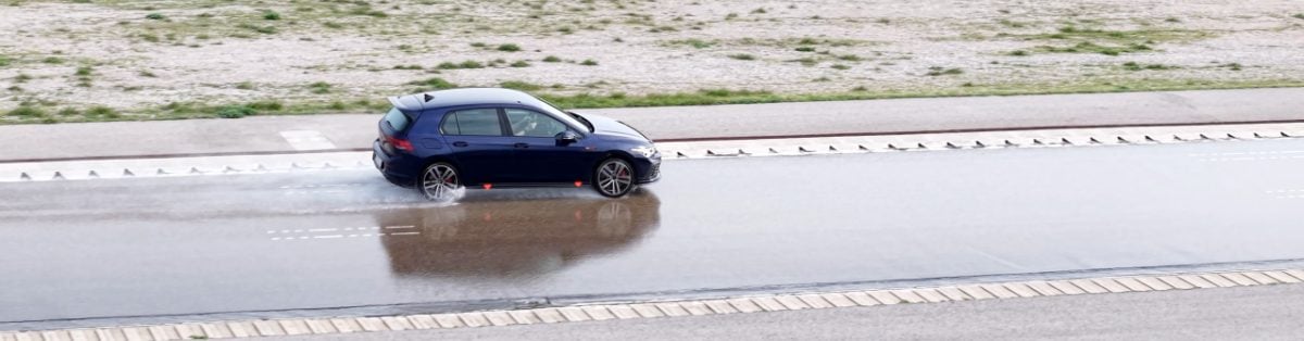 Тест на всесезонни гуми на Tyre Reviews 2026/27: Goodyear води при 225/40 R18